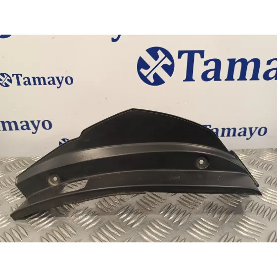 Moldura para Subaru Legacy Berl. B13 (Bl)