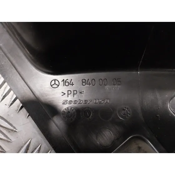 Guantera para Mercedes-Benz Clase M (W164)