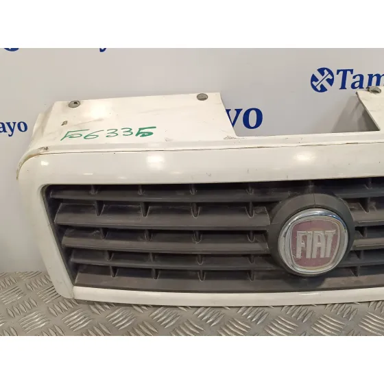 Rejilla Delantera para Fiat Doblo (119)