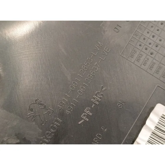 Guarnecido Puerta Trasera Izquierda para Peugeot 208