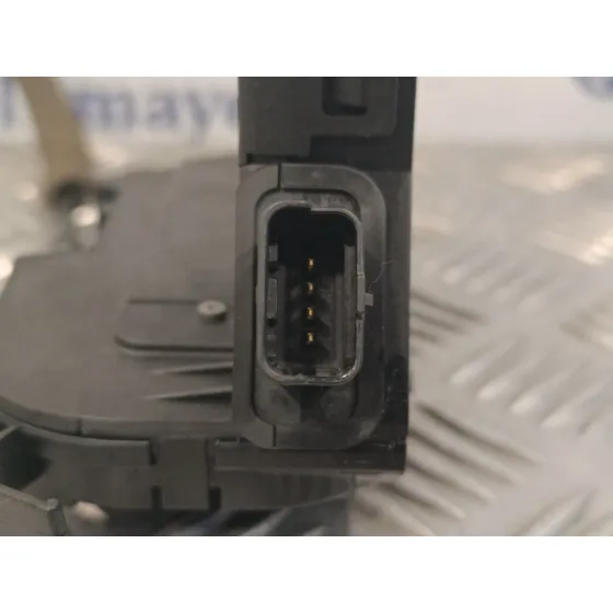 Cerradura Puerta Delantera Derecha para Renault Clio Iv