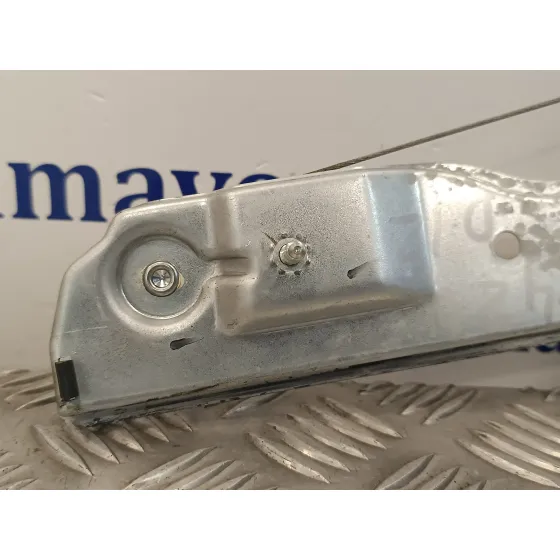Elevalunas Delantero Izquierdo para Peugeot 208