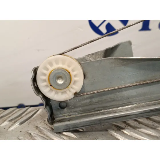 Elevalunas Delantero Izquierdo para Renault Clio Iv