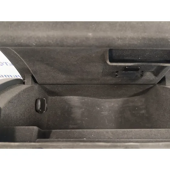 Guantera para Audi A5 Coupe (8T)