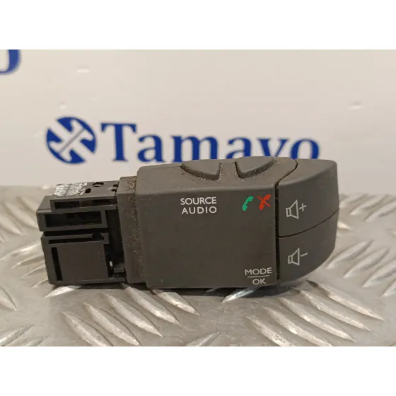 Mando Volante para Renault Trafic Furgon