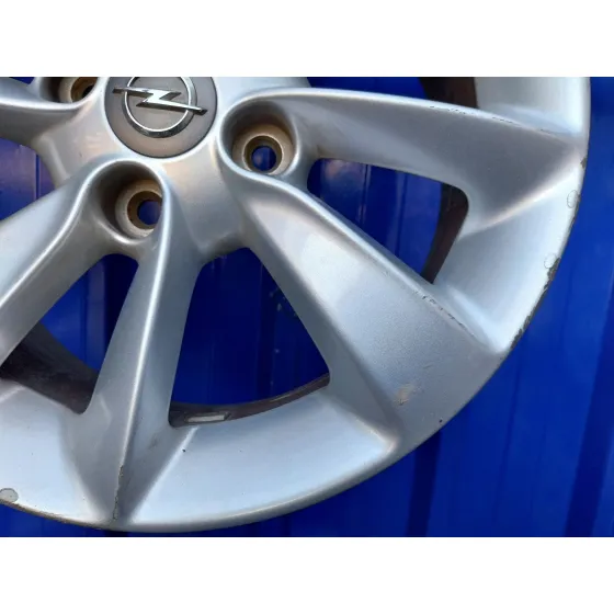 Llanta para Opel Corsa D
