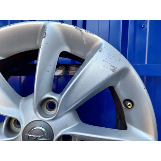 Llanta para Opel Corsa D