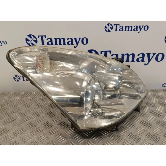 Faro Derecho para Toyota Corolla Verso (R1)
