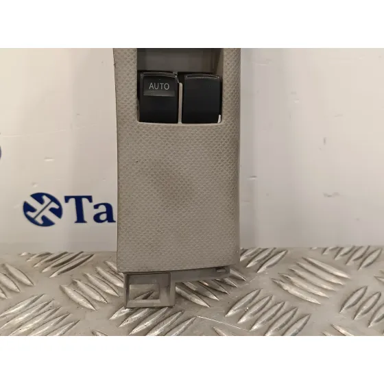 Mando Elevalunas Delantero Izquierdo para Toyota Yaris