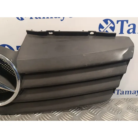Rejilla Delantera para Mercedes-Benz Vaneo (W414) Furgoneta Compacta