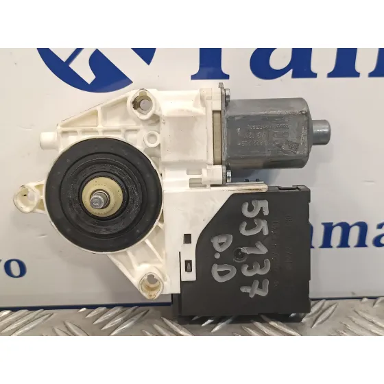 Motor Elevalunas Delantero Derecho para Audi A3 Sportback (8P)