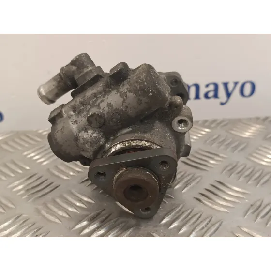 Bomba Direccion para Audi A6 Berlina (4F2)