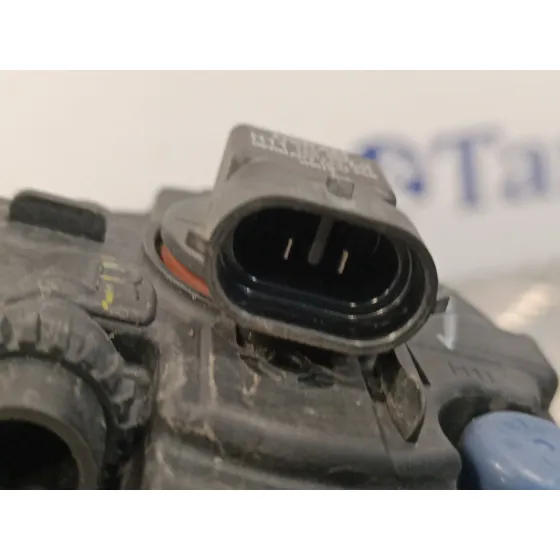 Faro Antiniebla Derecho para Toyota Yaris
