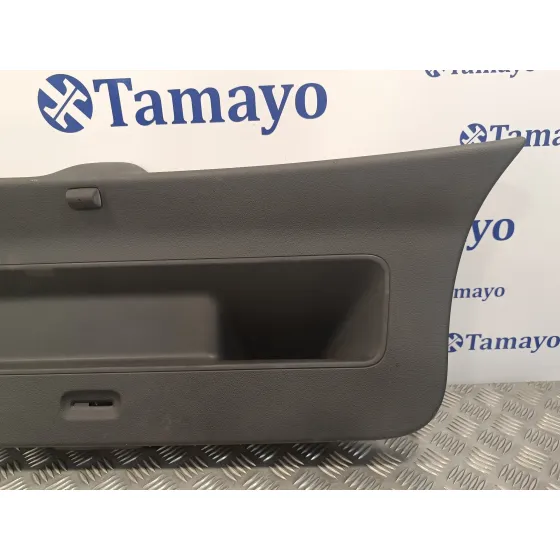 Guarnecido Porton Trasero para Volkswagen Polo (6C1)