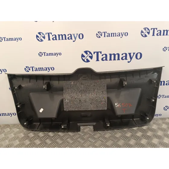 Guarnecido Porton Trasero para Volkswagen Polo (6C1)