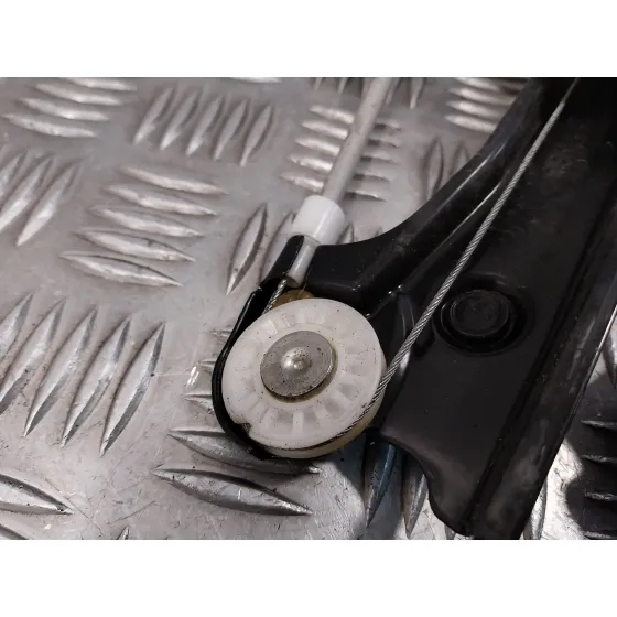 Elevalunas Delantero Izquierdo para Volkswagen Polo (6C1)