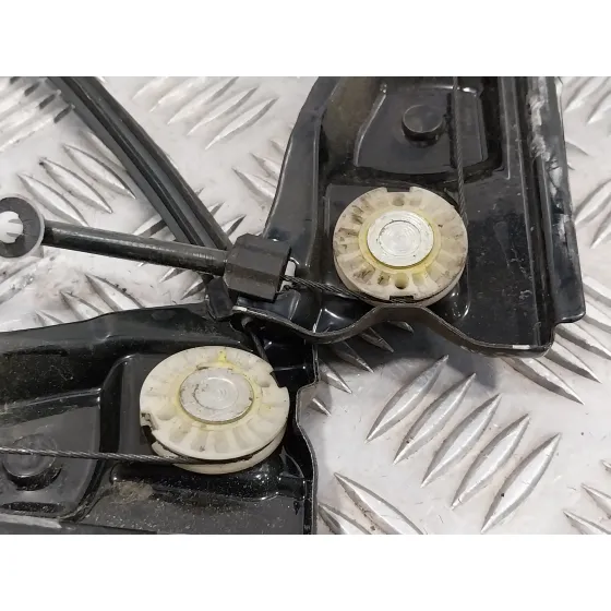Elevalunas Delantero Izquierdo para Skoda Rapid