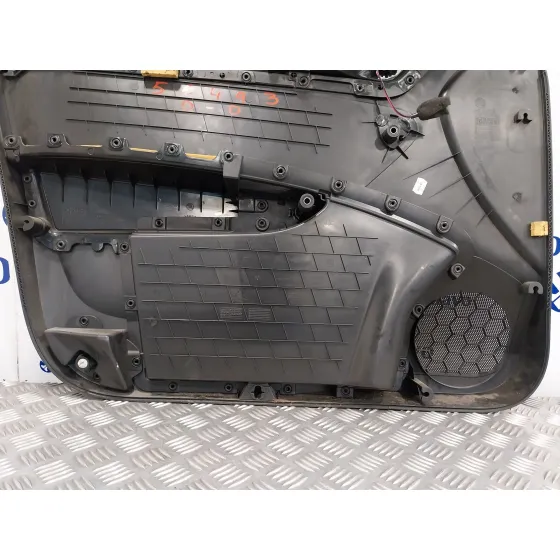 Guarnecido Puerta Delantera Derecha para Skoda Rapid