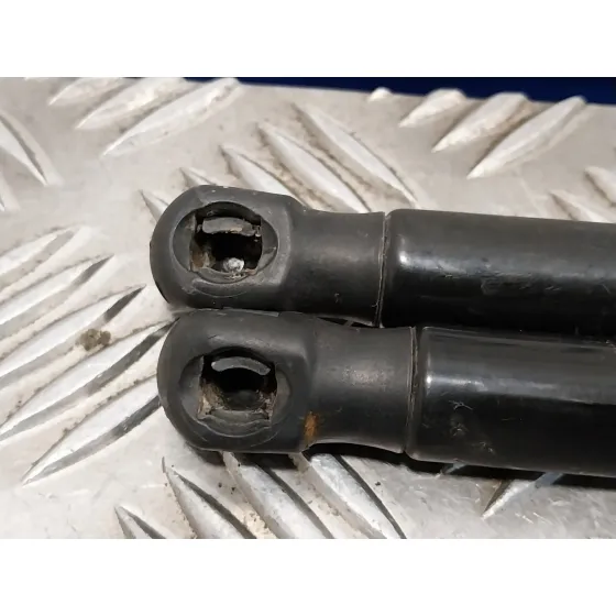 Amortiguadores Maletero / Porton para Volkswagen Polo (6C1)