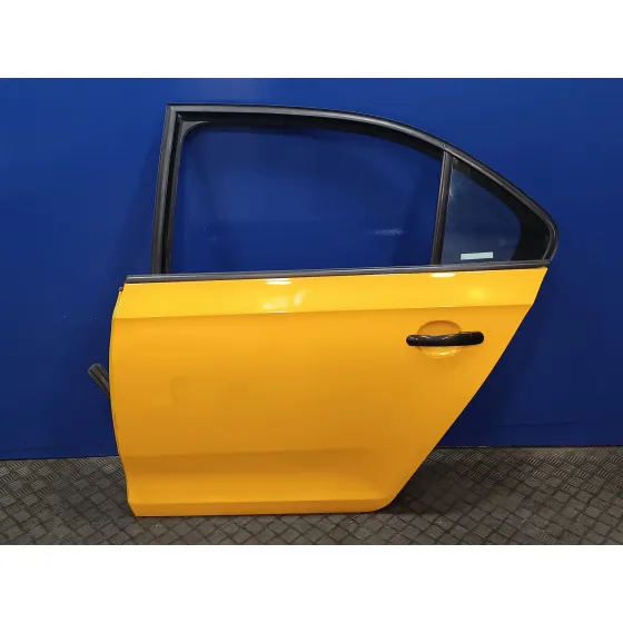 Puerta Trasera Izquierda para Skoda Rapid