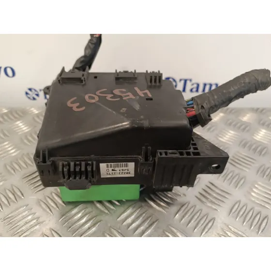 Caja Reles / Fusibles para Mitsubishi Outlander (Cu0W)