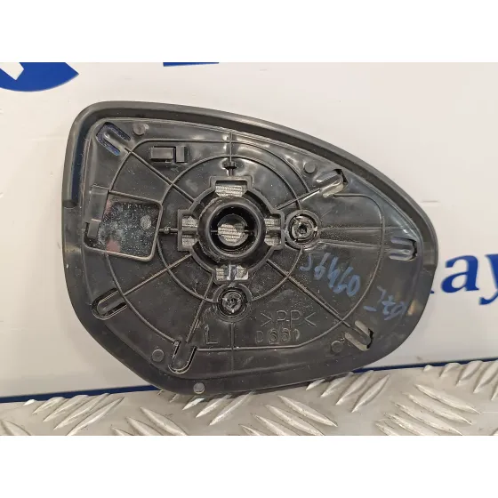 Cristal Retrovisor Izquierdo para Mazda 2 Lim. (De)