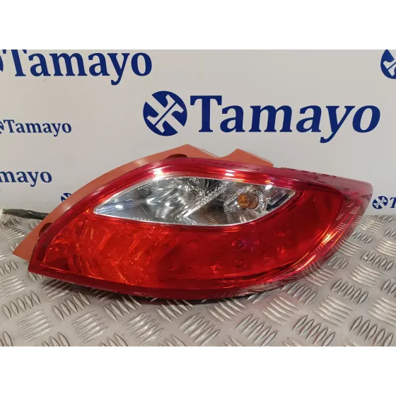 Piloto Trasero Derecho para Mazda 2 Lim. (De)