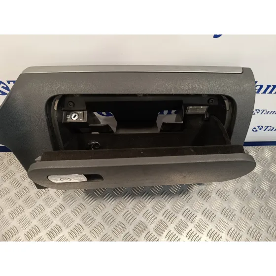 Guantera para Volkswagen Golf V Berlina (1K1)