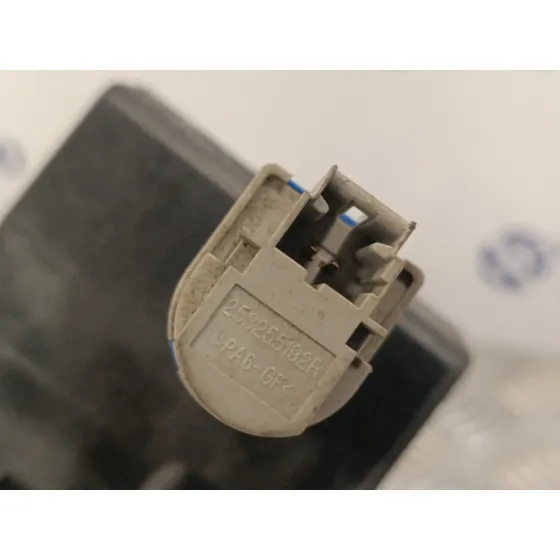Pedal Embrague para Renault Trafic Furgon