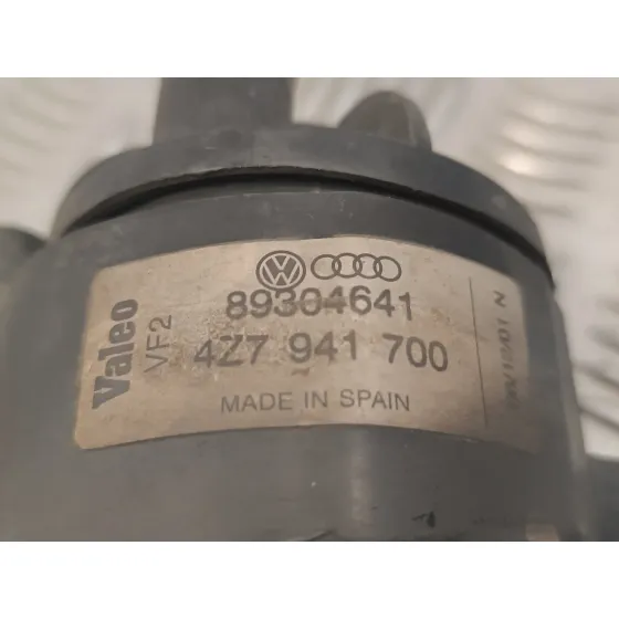 Faro Derecho para Audi Allroad Quattro (4B5)