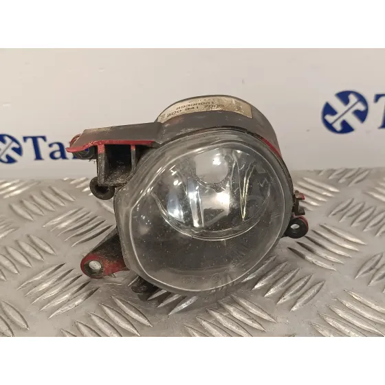 Faro Antiniebla Derecho para Audi A4 Avant (B5)