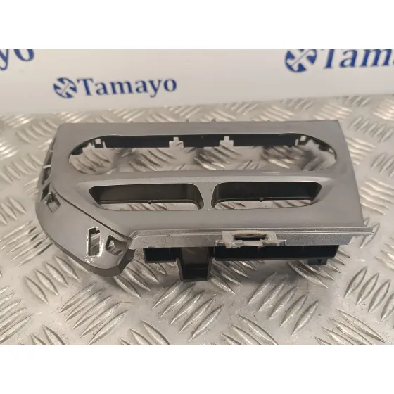 Moldura para Ford Focus Turn.