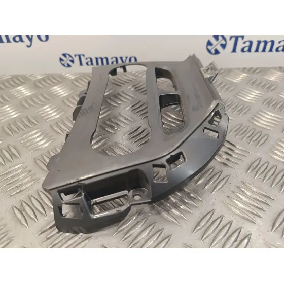 Moldura para Ford Focus Turn.
