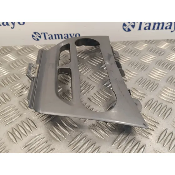 Moldura para Ford Focus Turn.