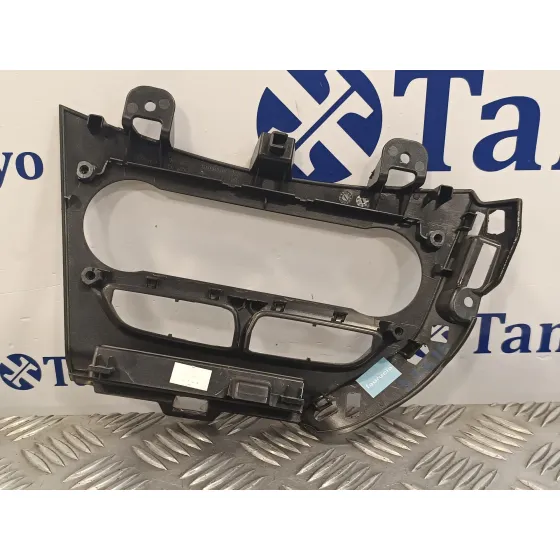 Moldura para Ford Focus Turn.