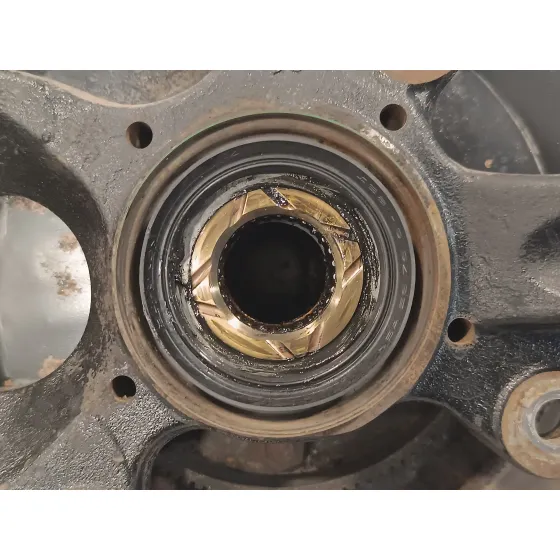 Mangueta Delantera Derecha para Mitsubishi Montero (V20/V40)