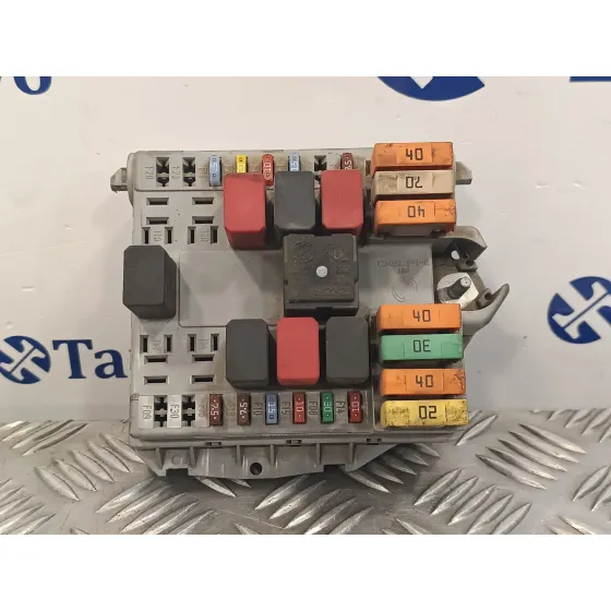 Caja Reles / Fusibles para Fiat Doblo (119)
