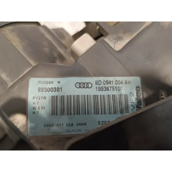Faro Derecho para Audi A4 Avant (B5)