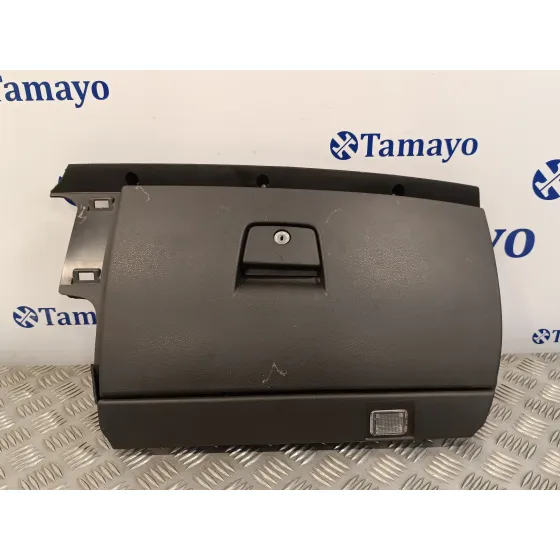 Guantera para Volvo S40 Berlina