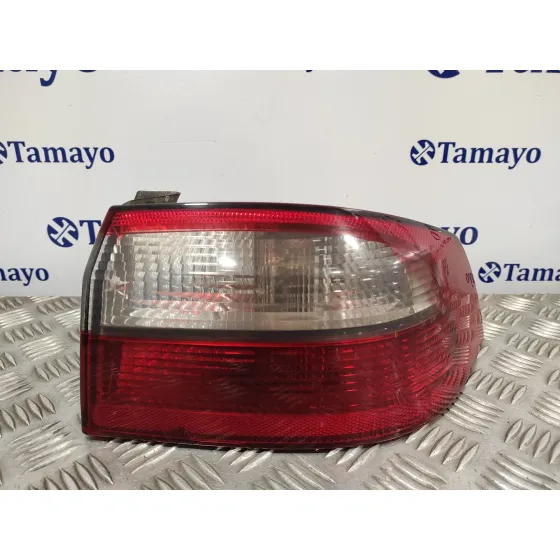 Piloto Trasero Derecho para Renault Laguna Ii (Bg0)
