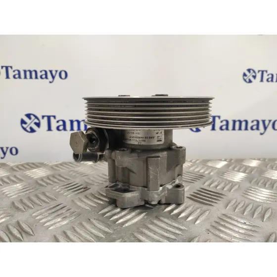 Bomba Direccion para Audi A6 Avant (4B5)