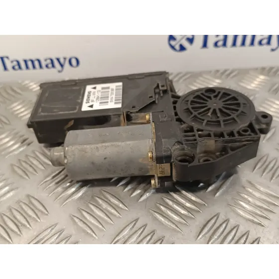 Motor Elevalunas Delantero Derecho para Audi A4 Berlina (8E)