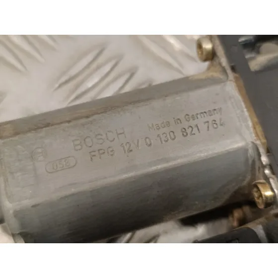 Motor Elevalunas Delantero Derecho para Audi A4 Berlina (8E)