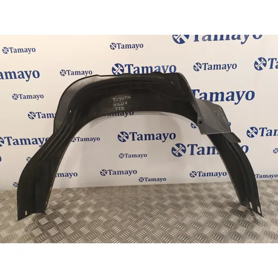 Plastico Paso Rueda Trasero Izquierdo para Toyota Hilux (Kun)