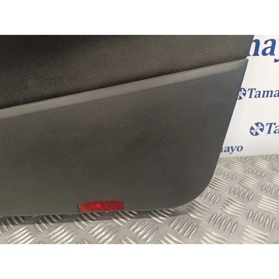 Guarnecido Puerta Delantera Derecha para Mercedes-Benz Clase B (W245)