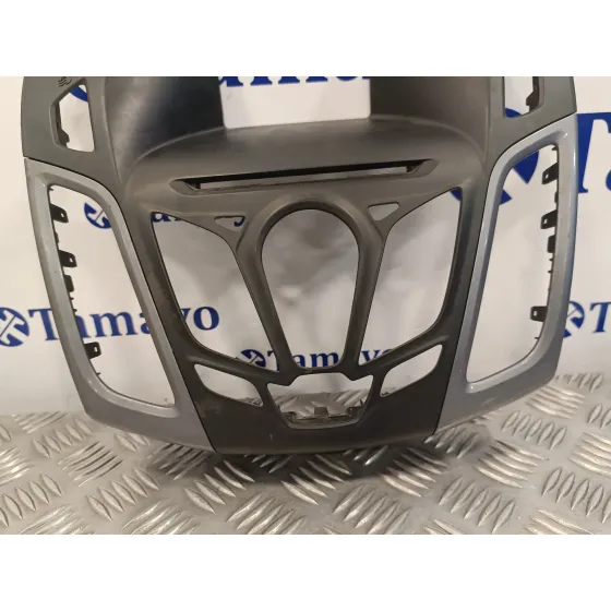 Plasticos Varios Interior para Ford Focus Turn.