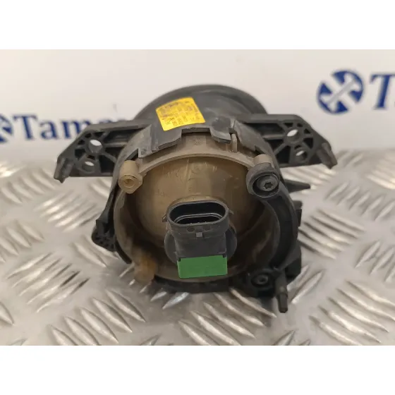 Faro Antiniebla Derecho para Mercedes-Benz Clase A (W169)