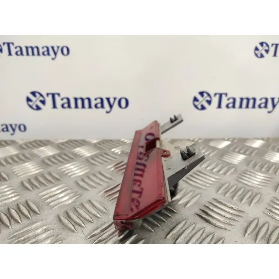 Piloto Trasero Central para Toyota Rav 4 (A2)