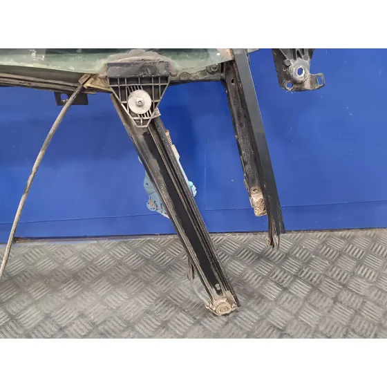 Elevalunas Delantero Derecho para Audi A4 Berlina (8E)