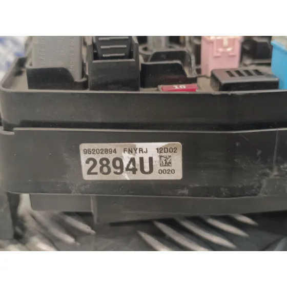 Caja Reles / Fusibles para Opel Antara